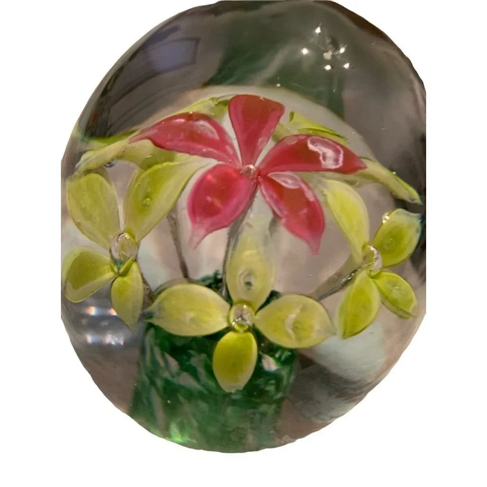 Egg Shaped Glass Paperweight Yellow Red Flowers in Grass 3.4